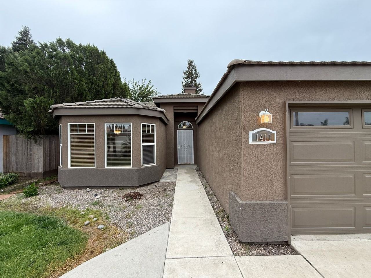 1411 E Parkview Ct - Photo 6 of 34