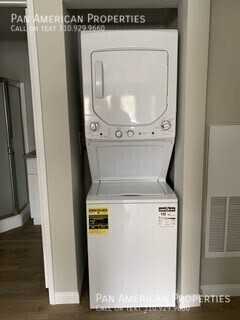 Jackson - Photo 3 of 32