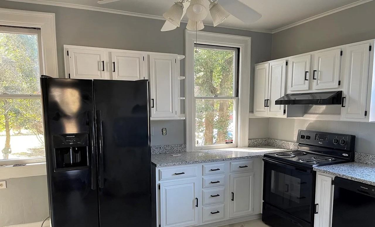 1549 Virginia St E #NA - Photo 2 of 17