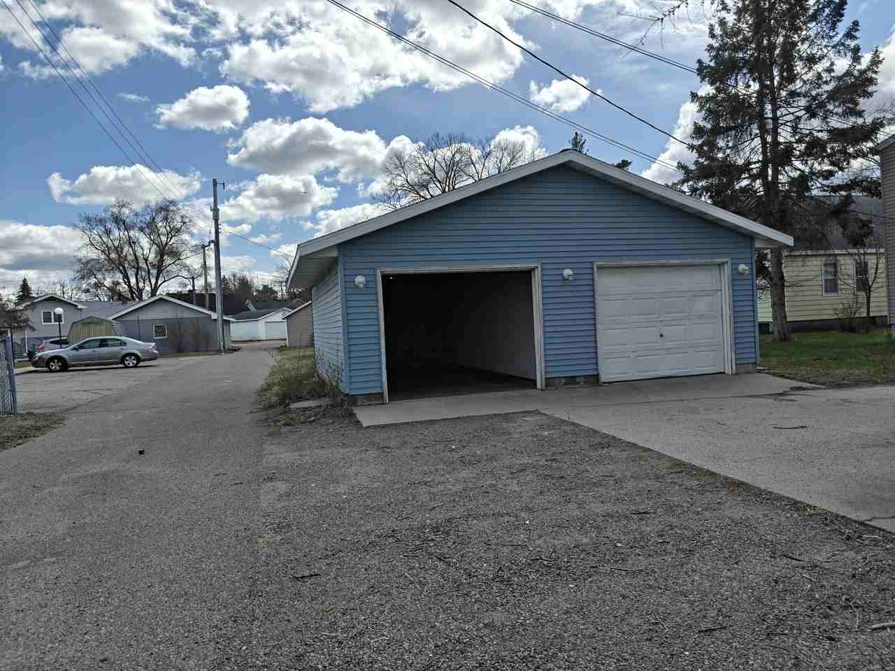14 20th Ave S #B - Photo 3 of 14