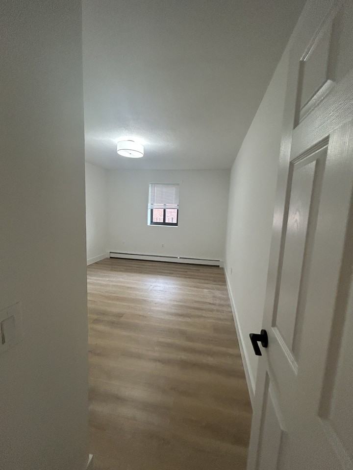 745 E 6th St #35 - Photo 6 of 10