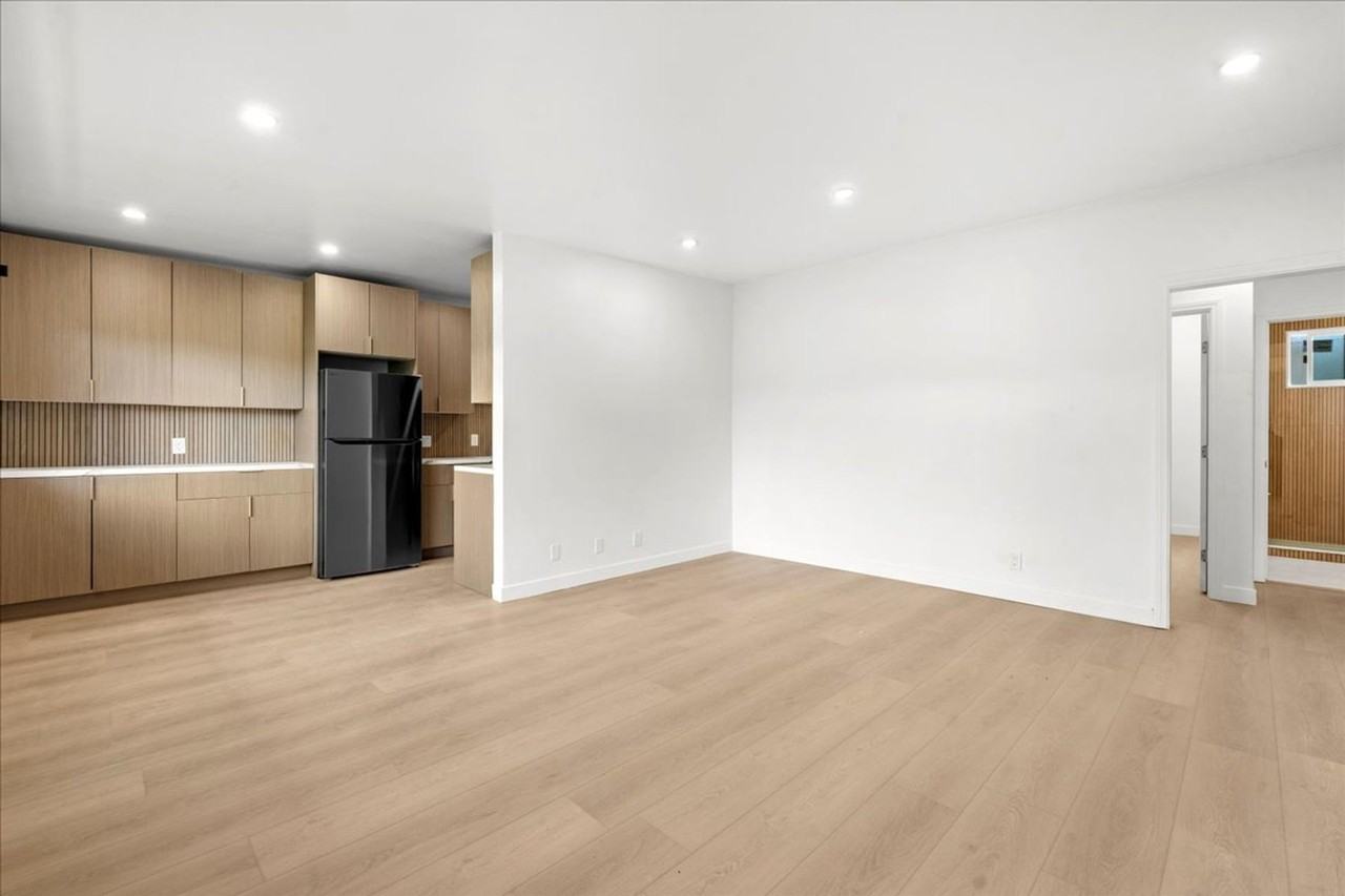 12017 Pacific Ave - Photo 6 of 15