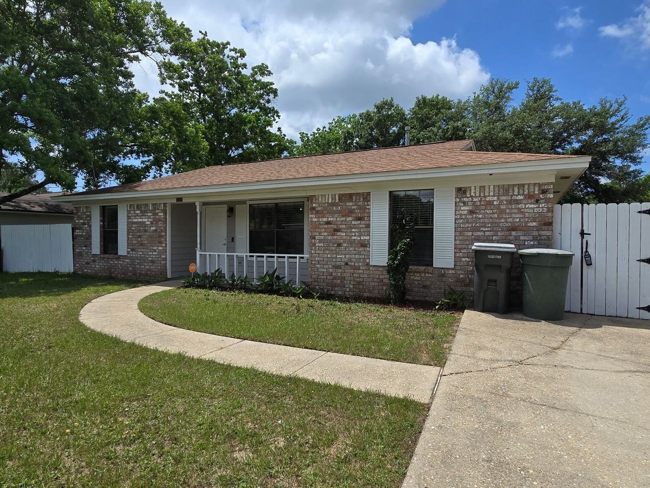 1307 Dog Track Rd - Photo 2 of 18