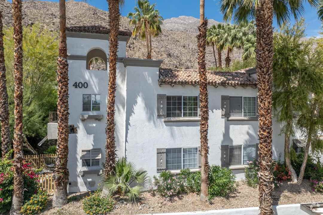 1333 S Belardo Rd - Photo 3 of 40