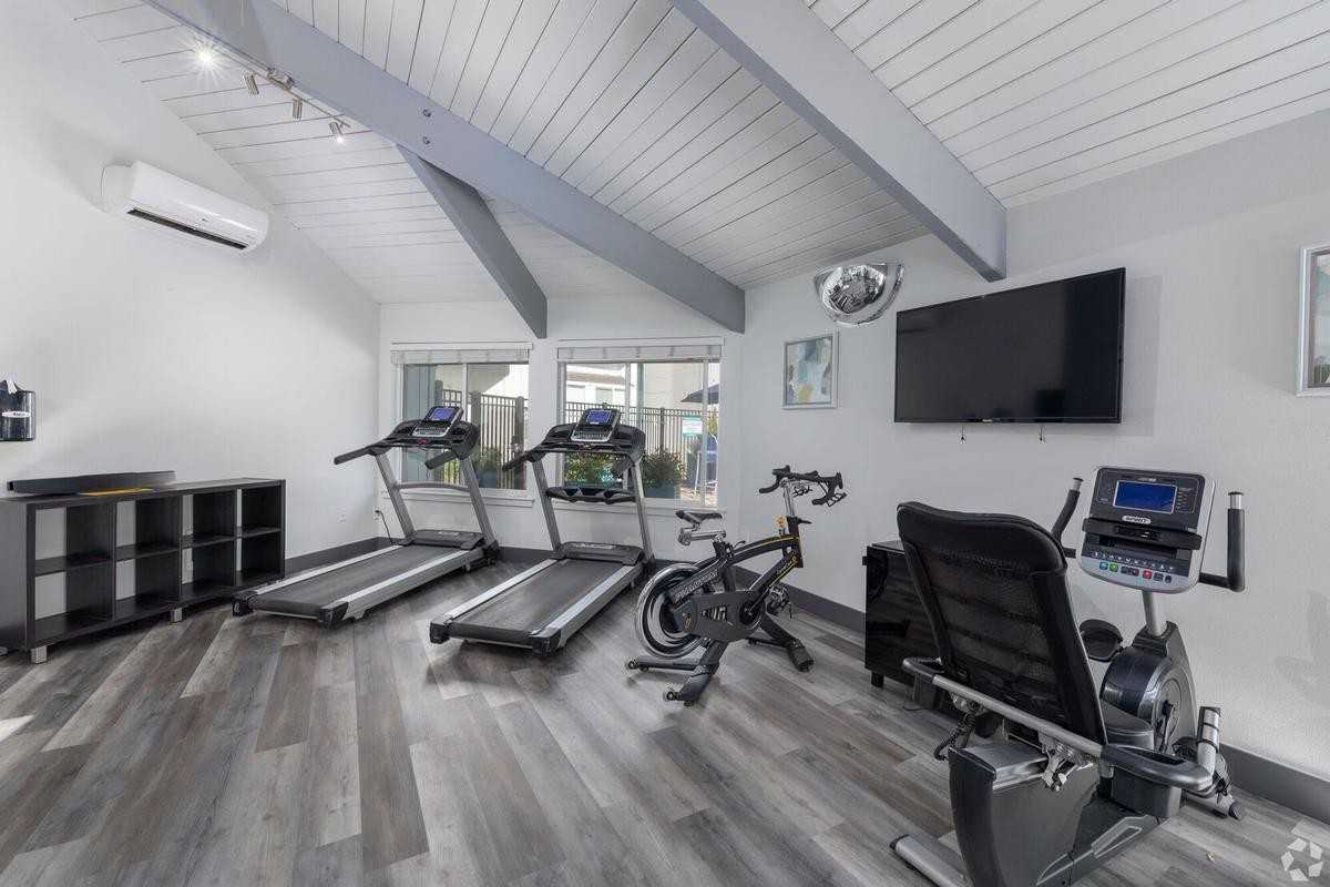 4545 Ne 125th Pl - Photo 6 of 21