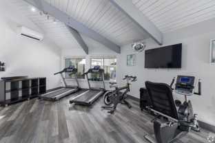 4545 Ne 125th Pl - Photo 1 of 1