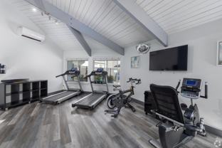 4545 Ne 125th Pl - Photo 1 of 1