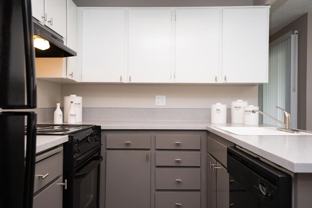 4545 Ne 125th Pl - Photo 1 of 1