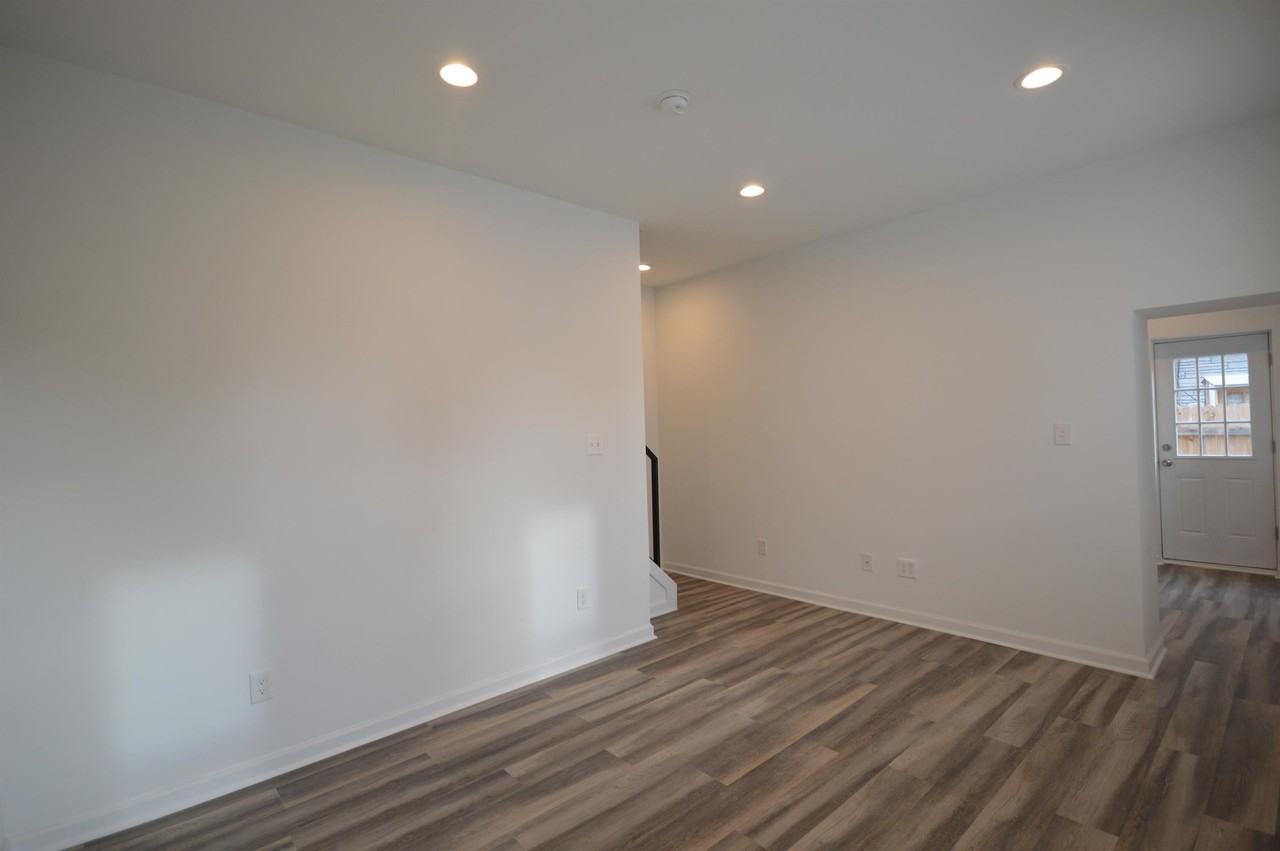 3131 Edgemont St #B - Photo 2 of 24