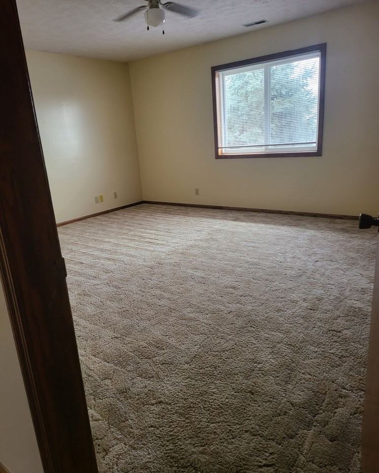 1345 Kingwood - Photo 5 of 8