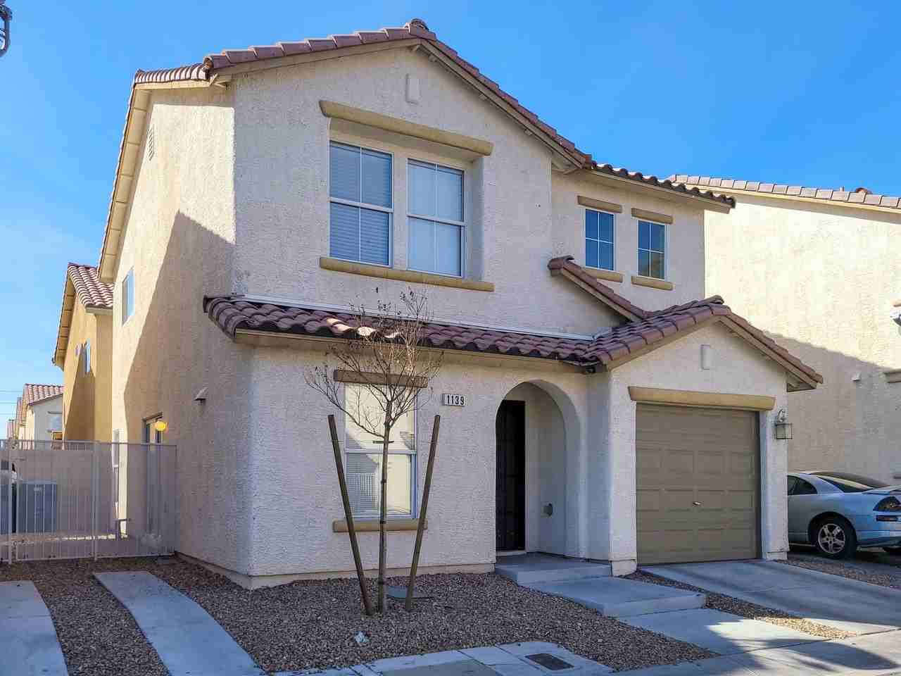 1139 Orchard View St - Photo 2 of 25