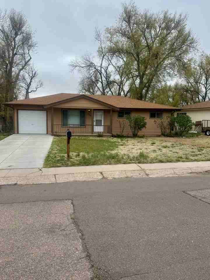 530 Ponderosa Dr - Photo 2 of 34