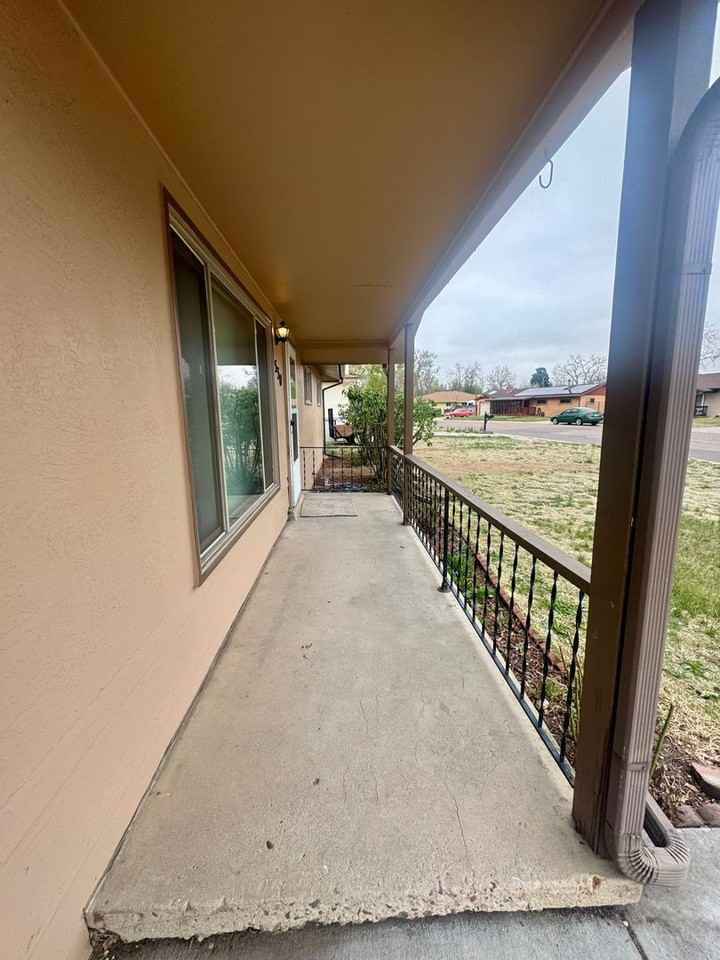 530 Ponderosa Dr - Photo 3 of 34