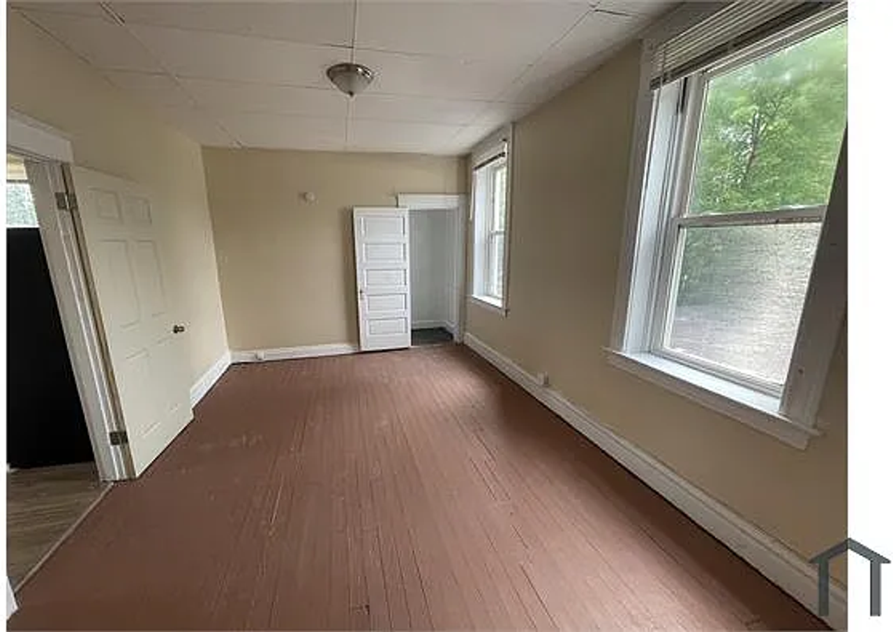 4510 Minnesota Ave - Photo 3 of 13