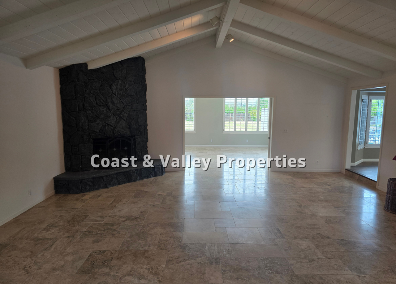 18625 Ranchito Del Rio Dr - Photo 2 of 26