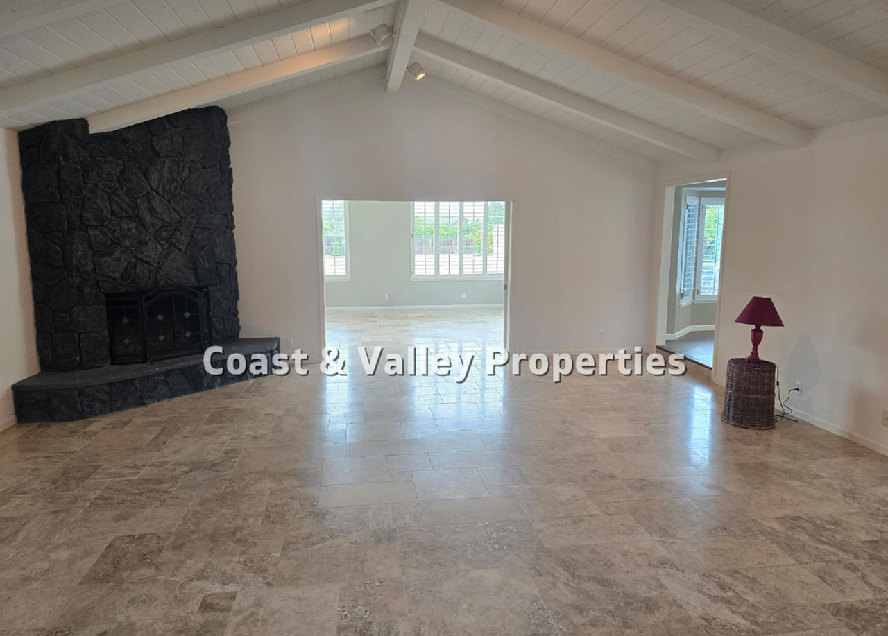 18625 Ranchito Del Rio Dr - Photo 3 of 26