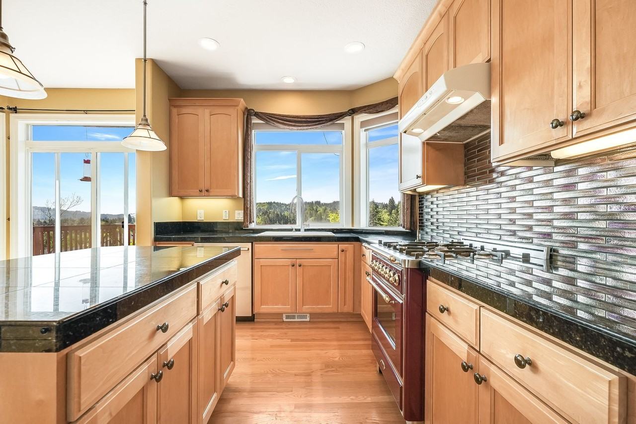 15532 Se Henderson Way - Photo 3 of 23