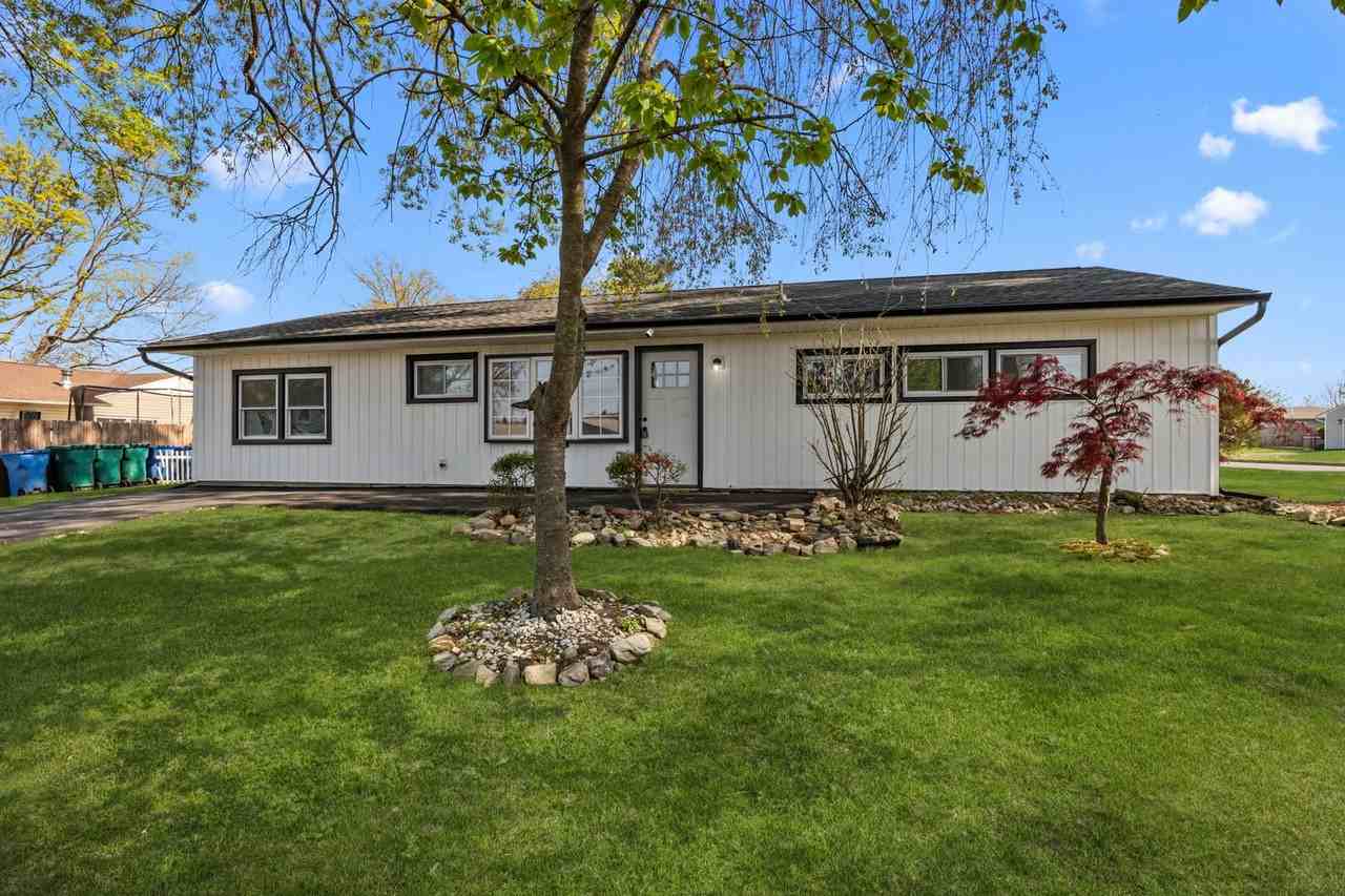 338 Goldenridge Dr - Photo 2 of 22