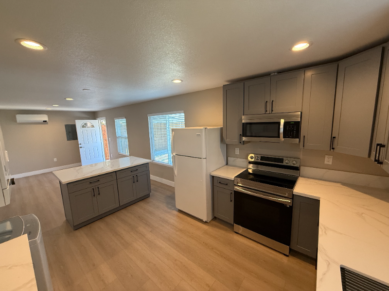 1625 Sierra Ave #A - Photo 3 of 9