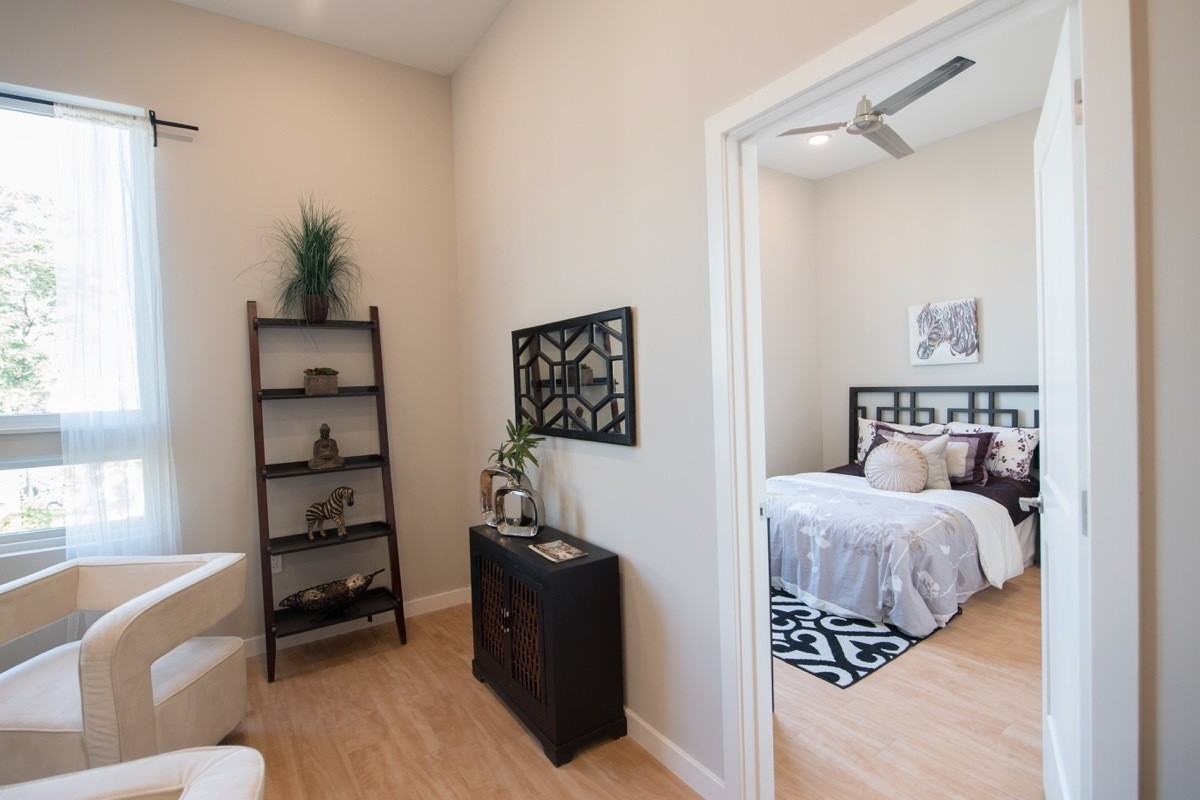 1221 N 27th - Photo 5 of 25