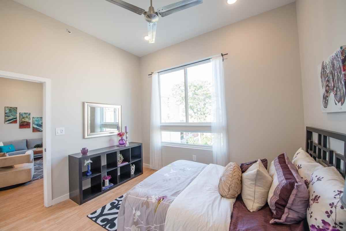 1221 N 27th - Photo 7 of 25
