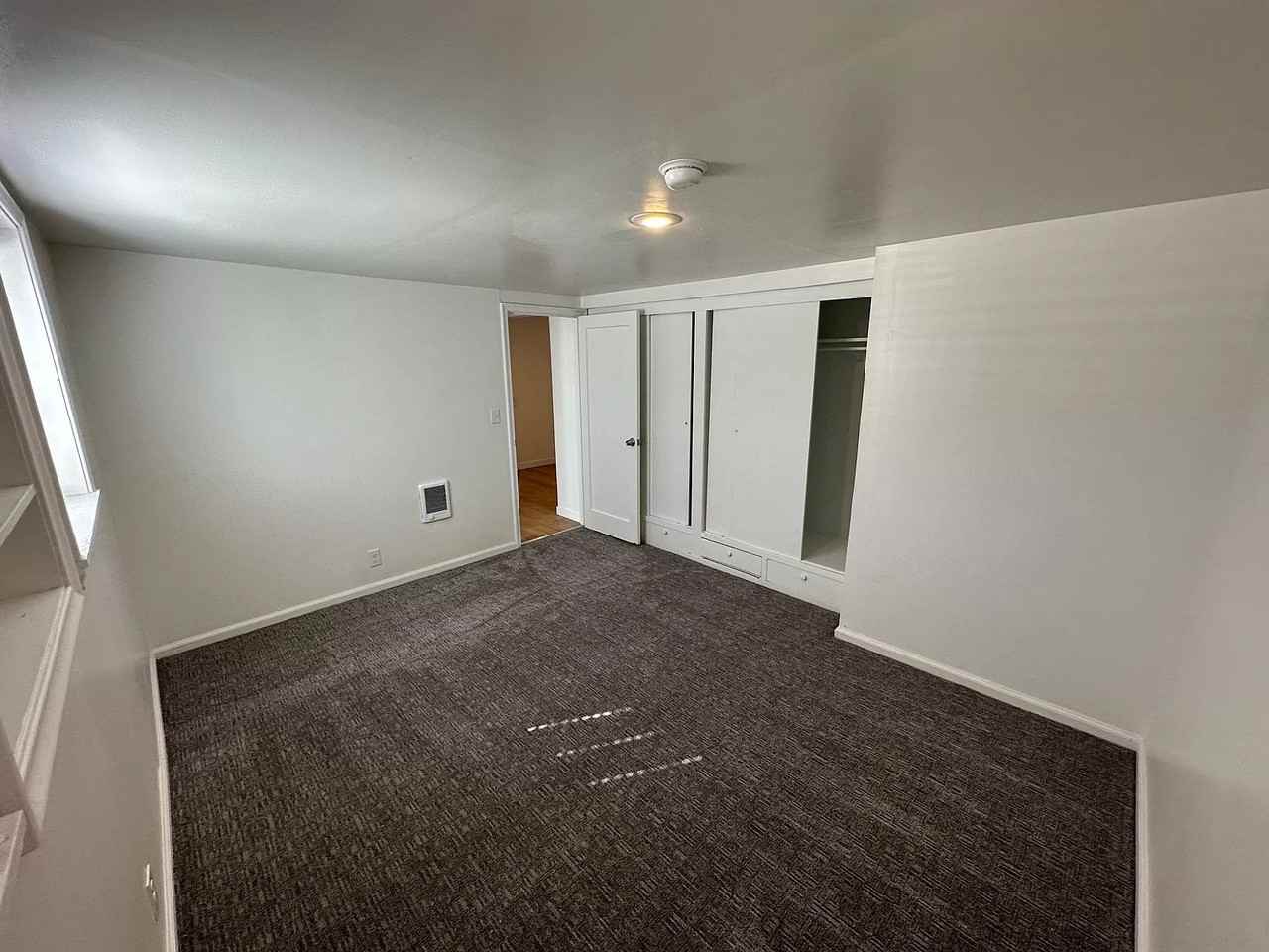 585 East 4th Avenue - Photo 3 of 11