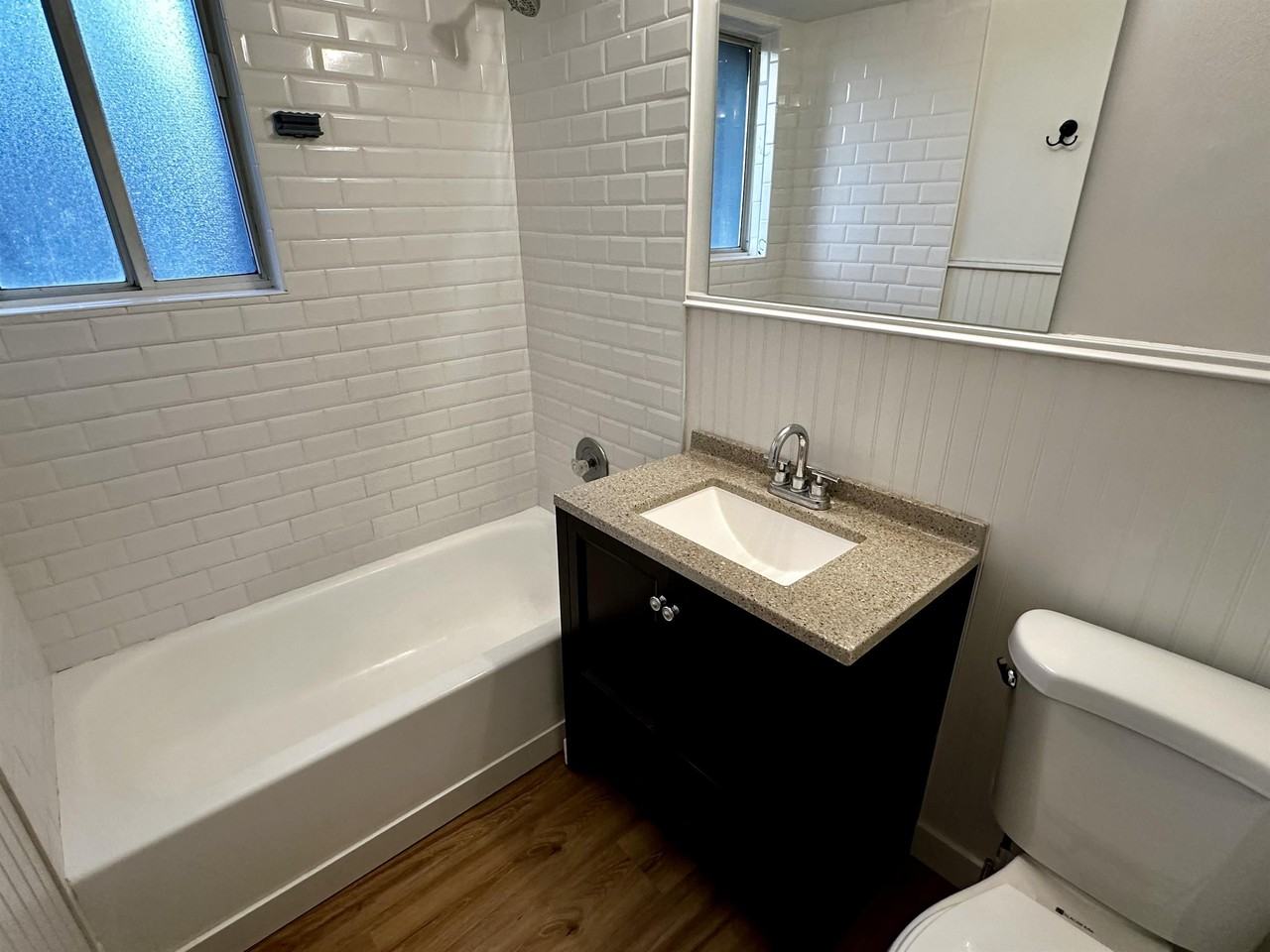 585 East 4th Avenue - Photo 5 of 11