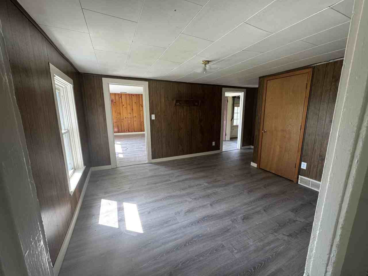 2526 West South Range Road - Photo 2 of 9
