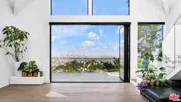 featured image of 2021 Davies Way