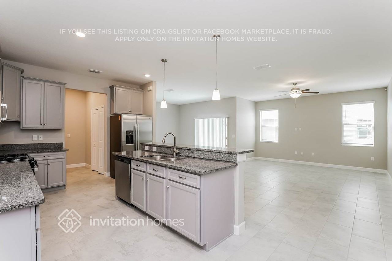 2881 Gridiron Isle - Photo 7 of 24