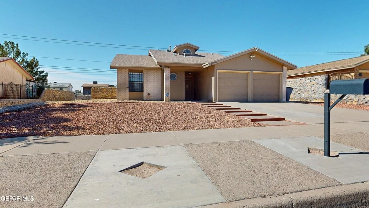 11640 Jim Thorpe Dr - Photo 3 of 40