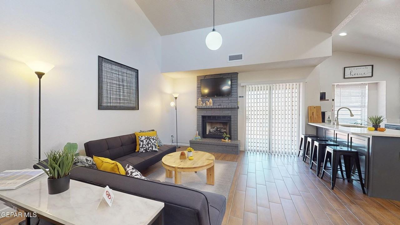 11640 Jim Thorpe Dr - Photo 5 of 40