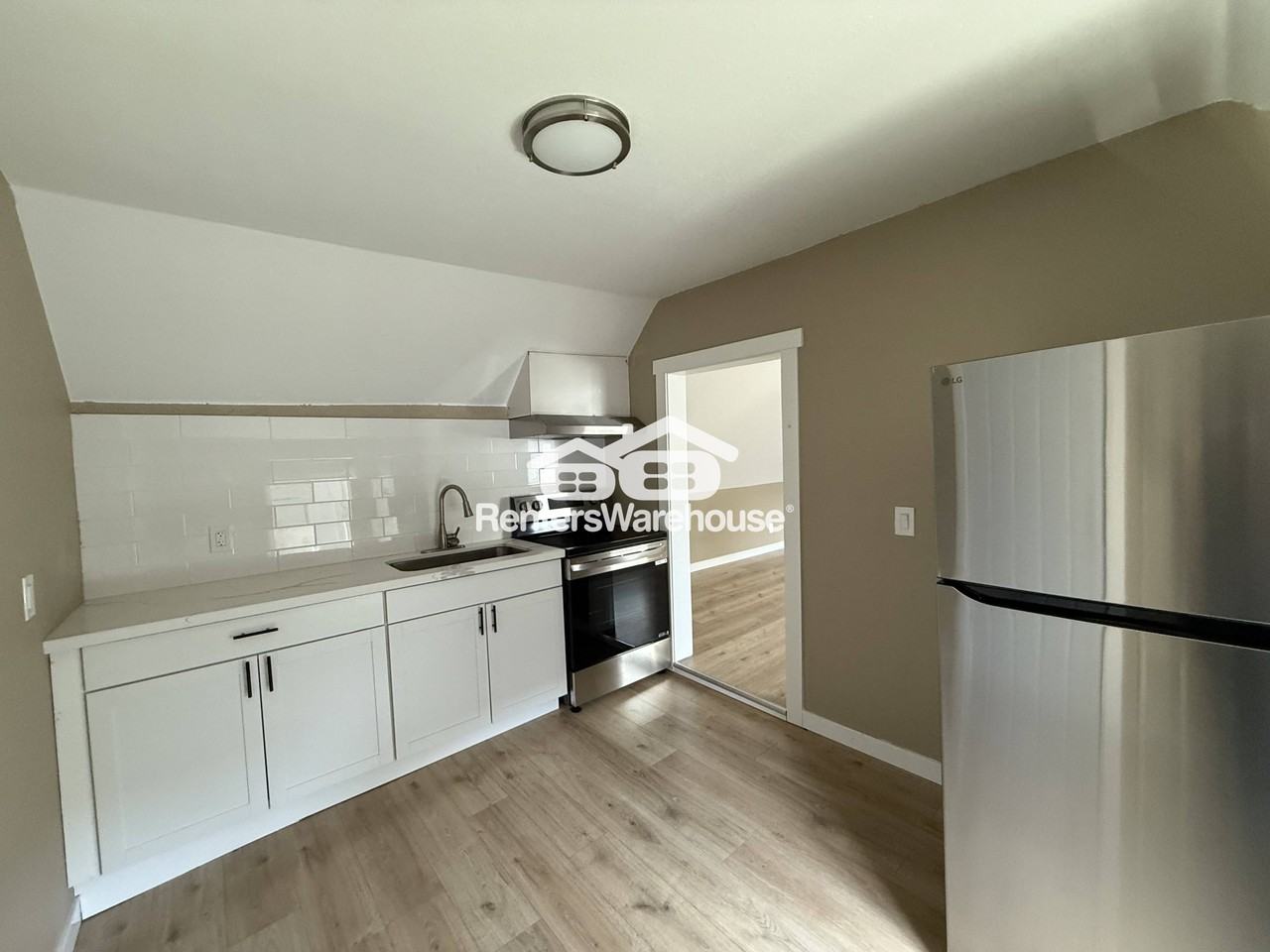 616 S G St Apt 4 - Photo 5 of 9
