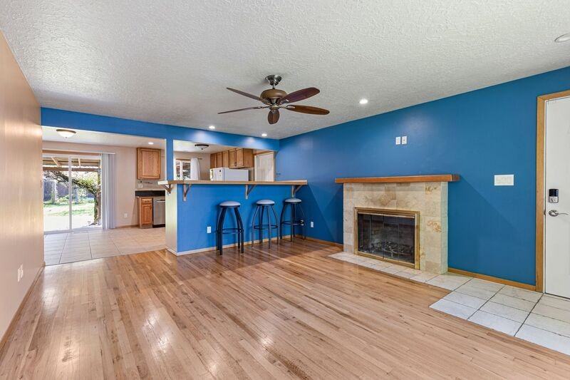 18040 Se Haig Dr - Photo 3 of 23