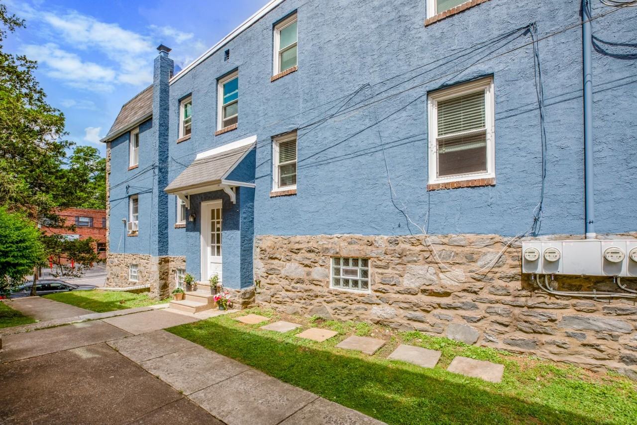 2331 Haverford Rd - Photo 2 of 3