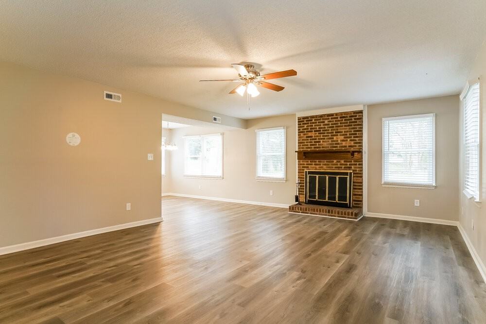 5309 Thistlebrook Ct - Photo 4 of 17