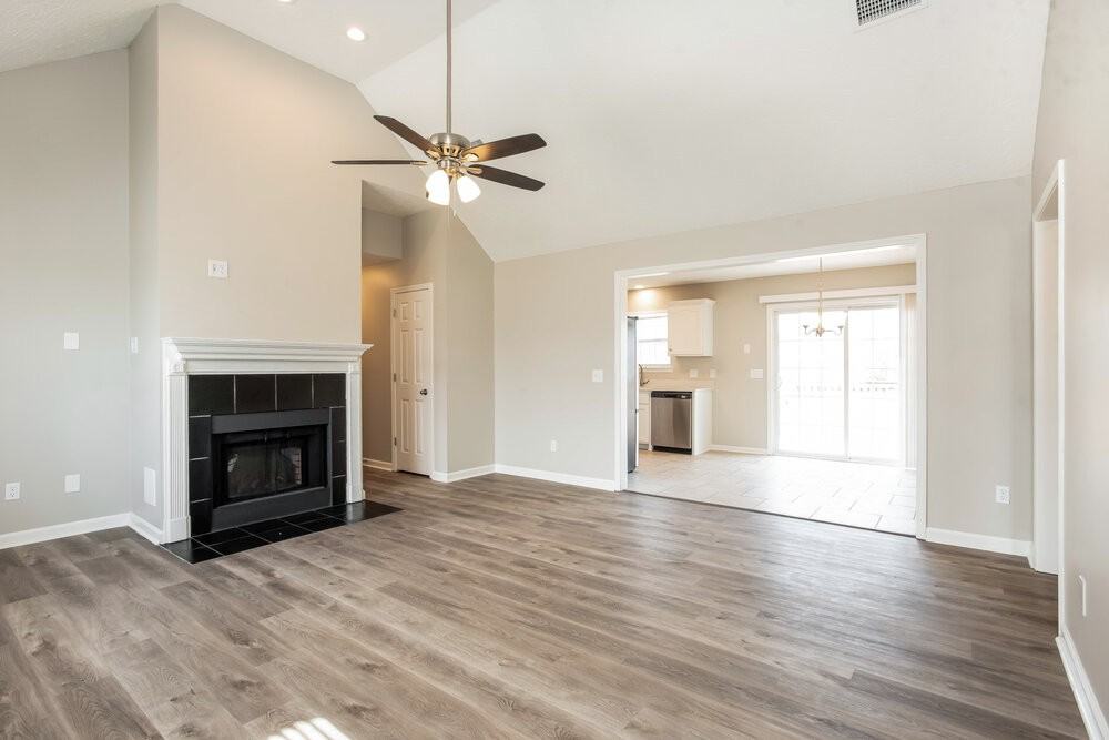 517 Hackney Dr - Photo 3 of 16