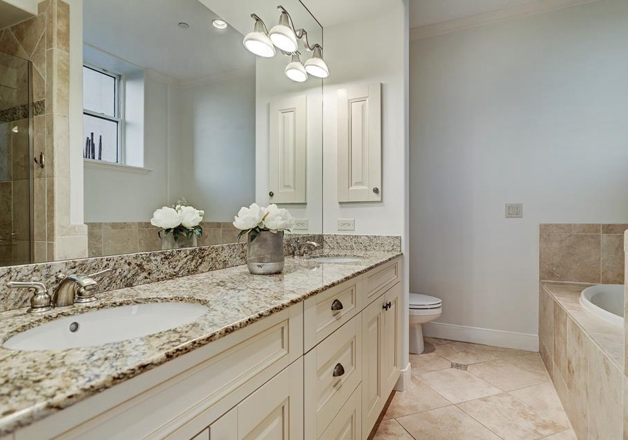 1419 Montrose Boulevard #102.202 - Photo 2 of 10