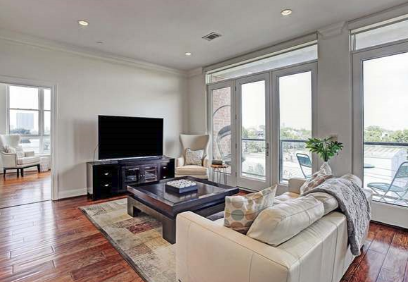 1419 Montrose Boulevard #102.202 - Photo 5 of 10