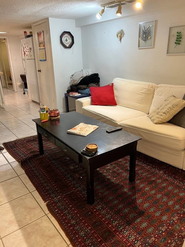 482 Crawford Street - Photo 2 of 19