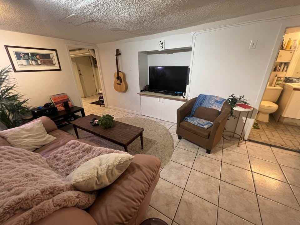 482 Crawford Street - Photo 3 of 19