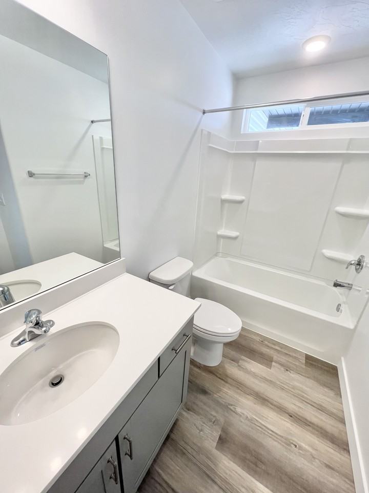 308 W 2025 N #308 - Photo 2 of 8