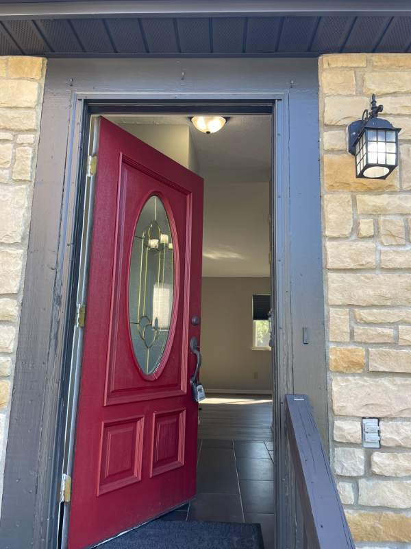 1208 Snohomish Ave - Photo 2 of 20