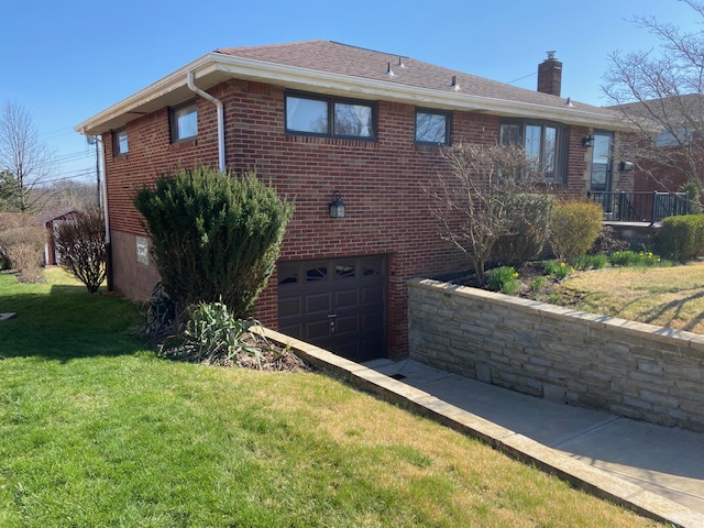 1215 Akehurst Rd - Photo 2 of 20