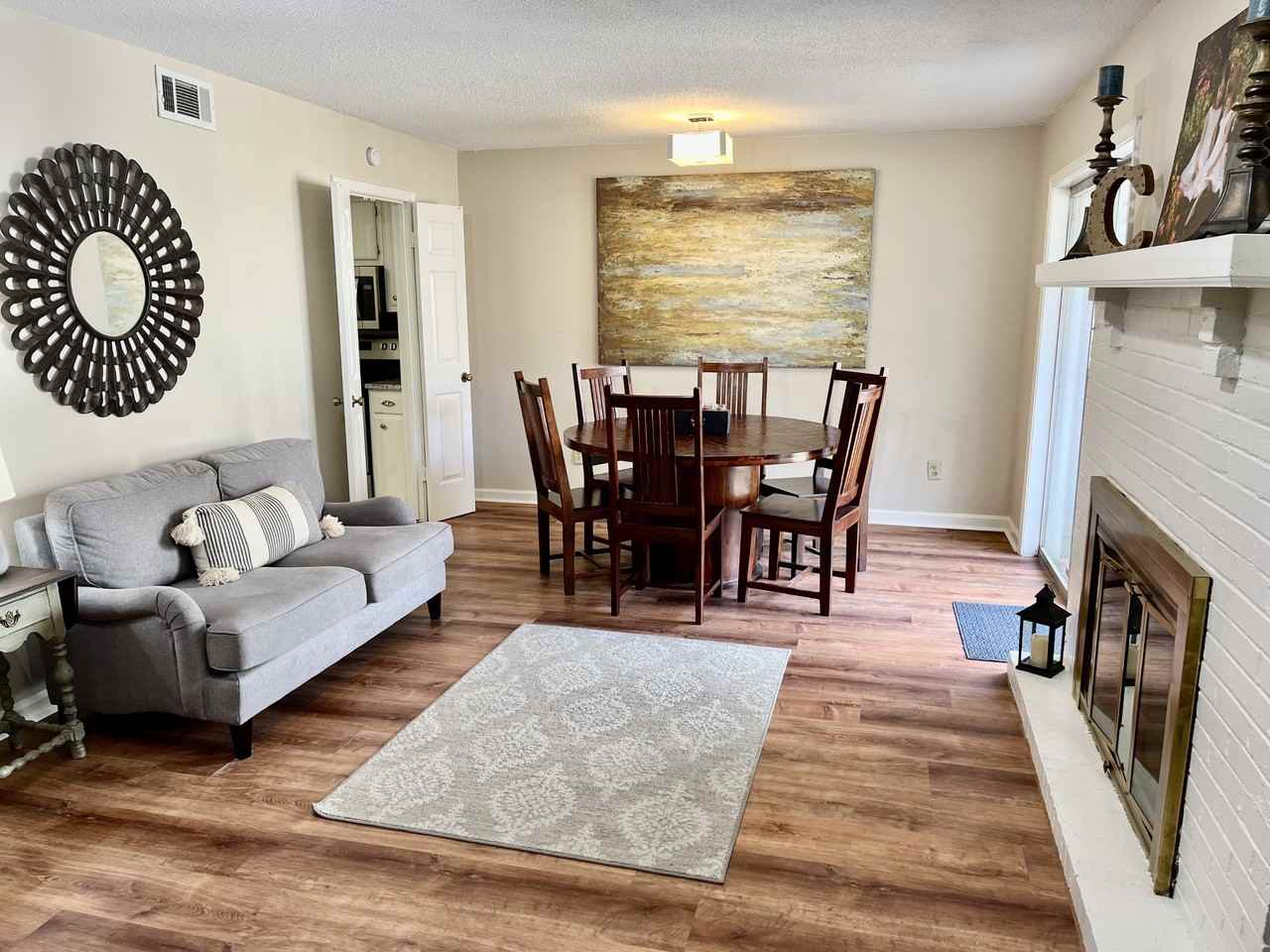 1971 Vienna Way - Photo 3 of 22