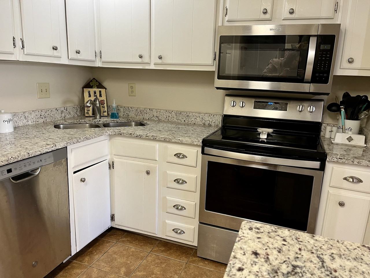 1971 Vienna Way - Photo 6 of 22