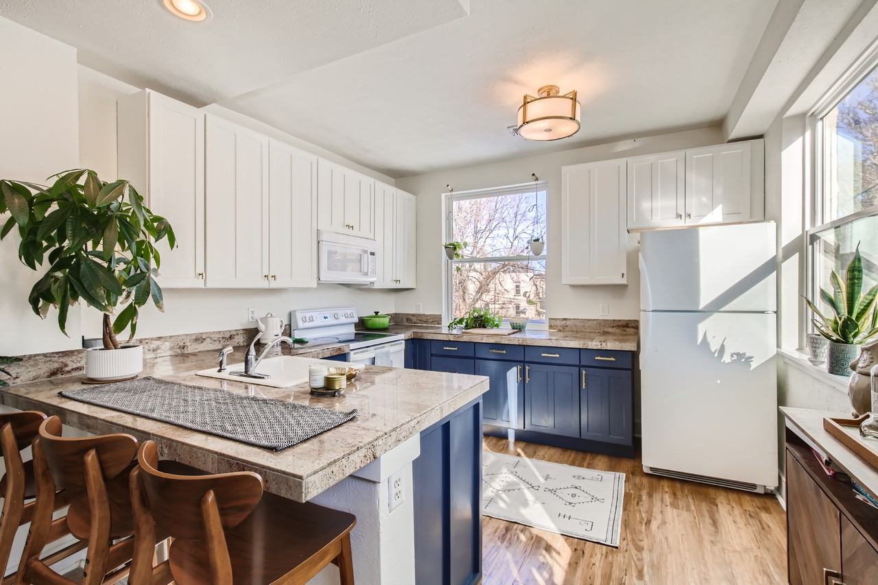 1532 N High St #2 - Photo 3 of 13