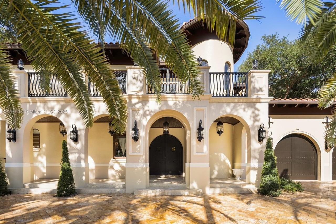 6016 Leonardo St - Photo 3 of 45