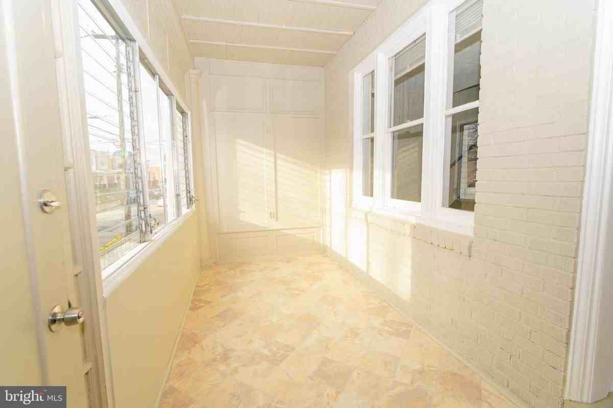 4507 Unruh Ave - Photo 2 of 13