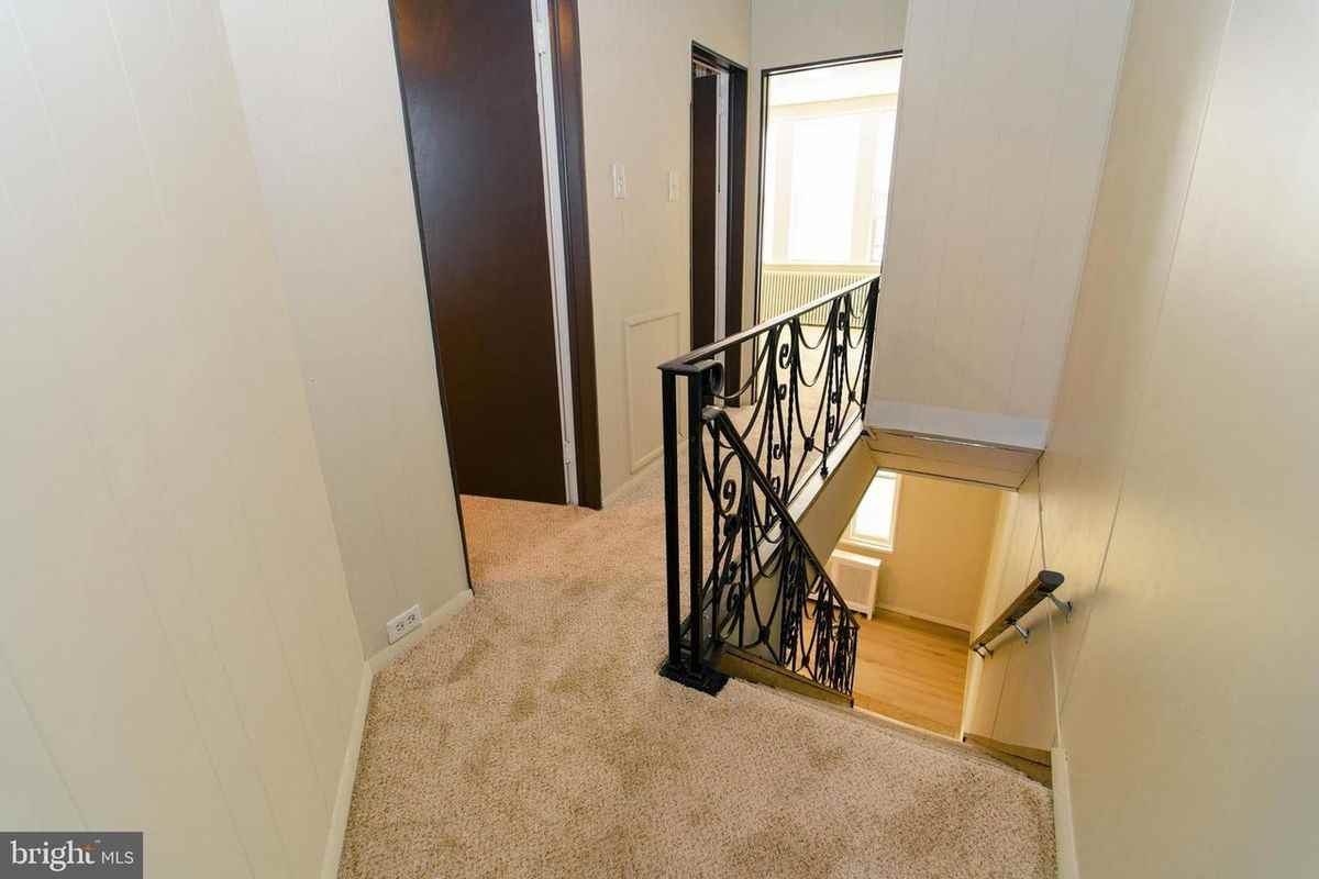 4507 Unruh Ave - Photo 3 of 13